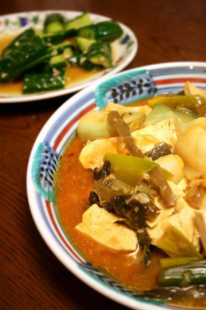 お豆腐と深谷ねぎの炒め物、たたききゅうりの和え物